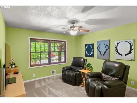 15444 S Leland Road Beavercreek OR 97004