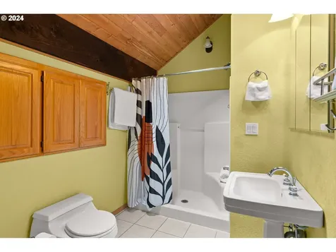 15444 S Leland Road Beavercreek OR 97004