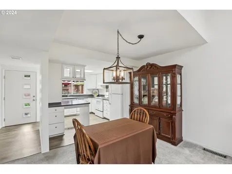 16660 Sw Monterey Lane Portland OR 97224
