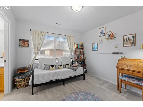 6028 NE Alder Street Hillsboro OR 97124