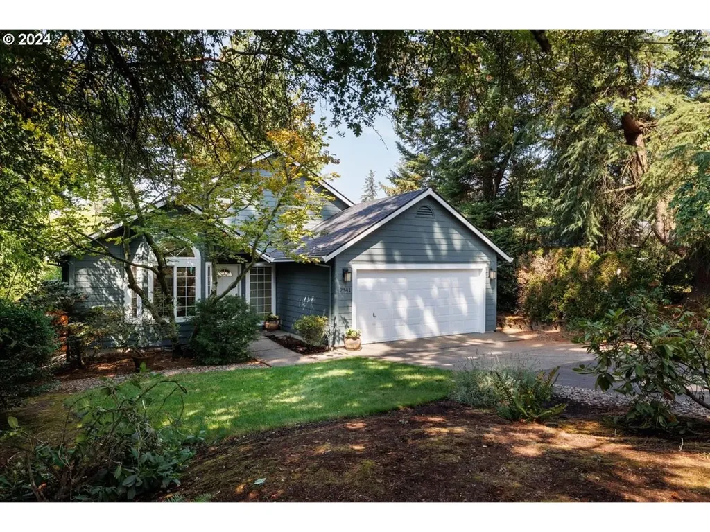 7341 SW 27th Avenue Portland OR 97219