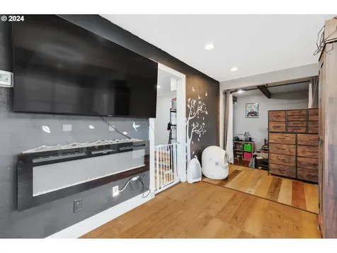 683 W Ellendale Avenue Dallas OR 97338