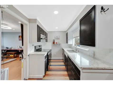 683 W Ellendale Avenue Dallas OR 97338