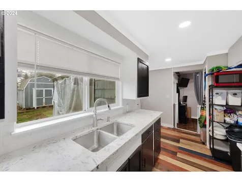 683 W Ellendale Avenue Dallas OR 97338