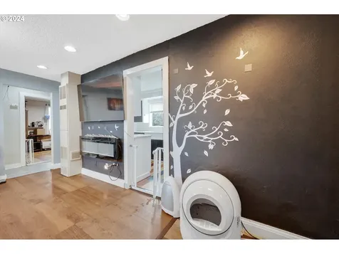 683 W Ellendale Avenue Dallas OR 97338