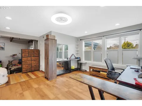 683 W Ellendale Avenue Dallas OR 97338