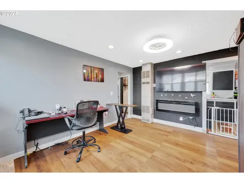 683 W Ellendale Avenue Dallas OR 97338