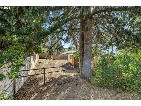 1120 5th Street Hood River OR 97031