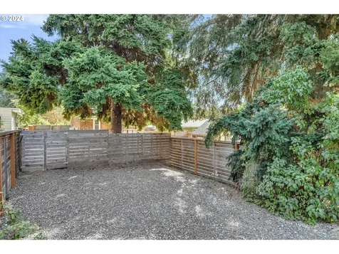 1120 5th Street Hood River OR 97031