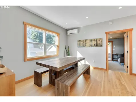 1120 5th Street Hood River OR 97031
