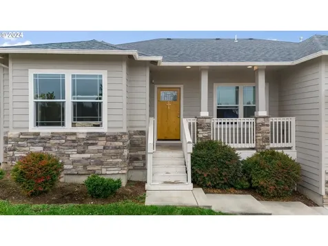 1494 Cottonwood Place Cottage Grove OR 97424