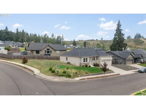 1494 Cottonwood Place Cottage Grove OR 97424