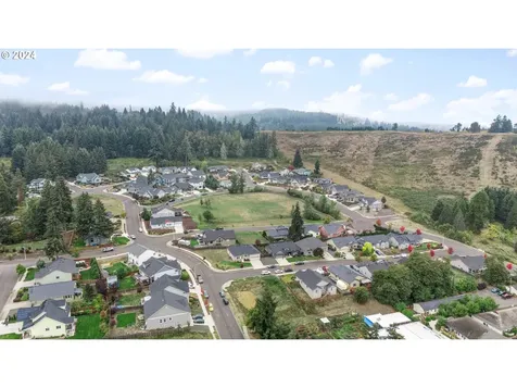 1494 Cottonwood Place Cottage Grove OR 97424