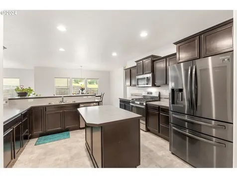 1494 Cottonwood Place Cottage Grove OR 97424