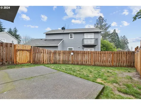 8640 SW Milon Lane Portland OR 97225