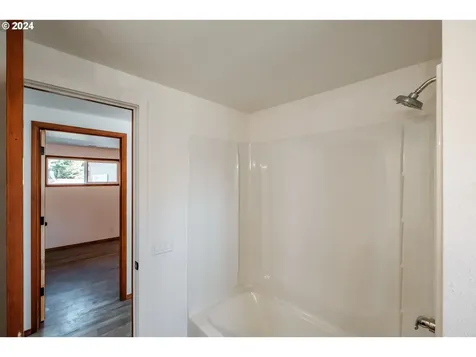 1978 29th Street Florence OR 97439