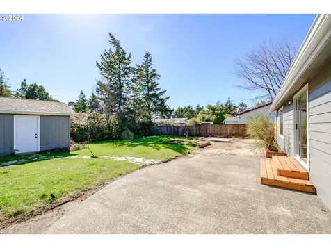 1978 29th Street Florence OR 97439