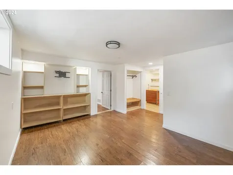 9207 N Ivanhoe Street Portland OR 97203