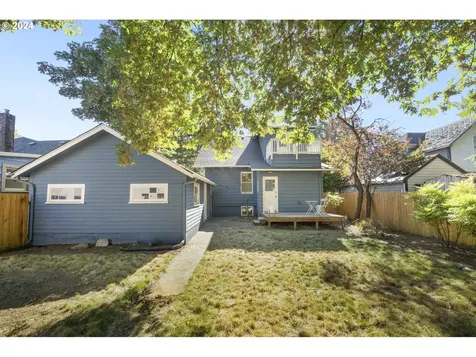 9207 N Ivanhoe Street Portland OR 97203