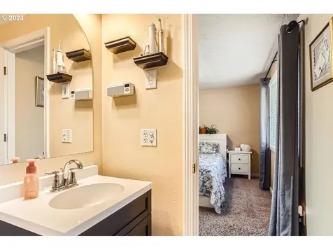 2118 NE 155th Street Vancouver WA 98686