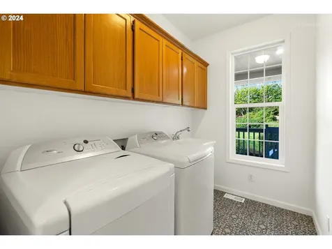 25995 SW Vanderschuere Road Hillsboro OR 97123