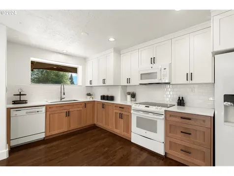 25995 SW Vanderschuere Road Hillsboro OR 97123