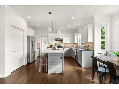 25995 SW Vanderschuere Road Hillsboro OR 97123