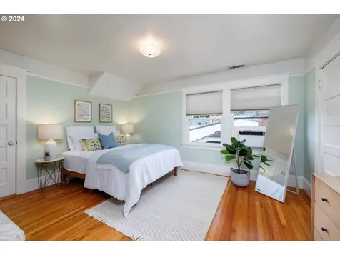 2325 NE 53rd Avenue Portland OR 97213