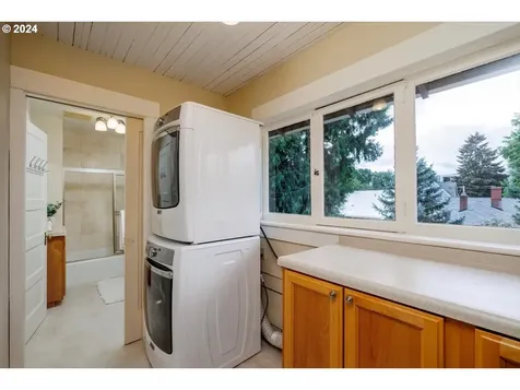 2325 NE 53rd Avenue Portland OR 97213