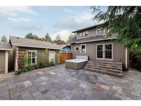 2325 NE 53rd Avenue Portland OR 97213