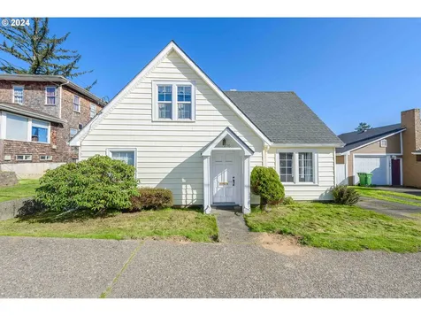 296 S 10th Street Coos Bay OR 97420