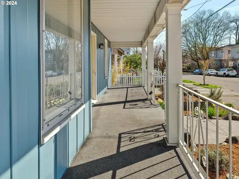 7635 Se Washington Street Portland OR 97215
