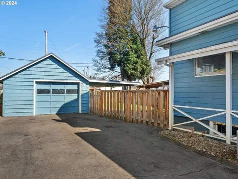 7635 Se Washington Street Portland OR 97215
