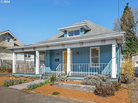 7635 Se Washington Street Portland OR 97215