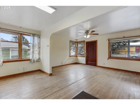 1505 E 14th Street The Dalles OR 97058