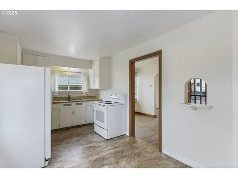 1505 E 14th Street The Dalles OR 97058