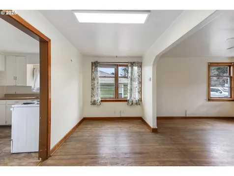 1505 E 14th Street The Dalles OR 97058