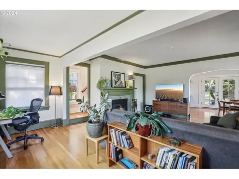 5643 Ne Broadway Portland OR 97213