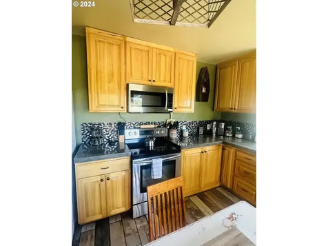 91566 Lewis And Clark Road Astoria OR 97103