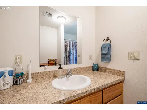 1325 Clark Mill Road Sweet Home OR 97386