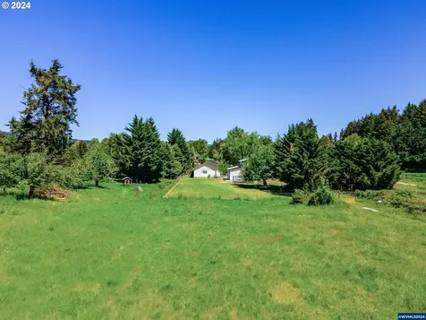 1325 Clark Mill Road Sweet Home OR 97386