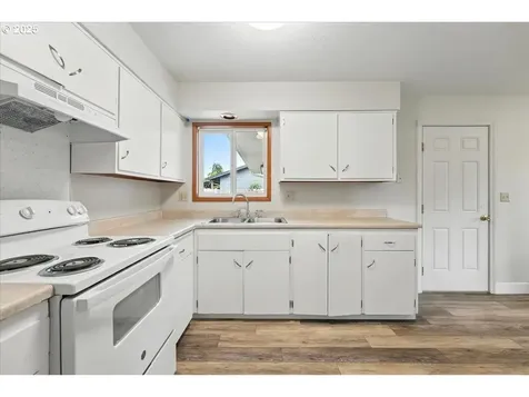 1703 SE Bush Street Hillsboro OR 97123