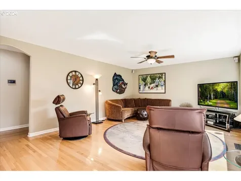 8319 NE 316th Street La Center WA 98629