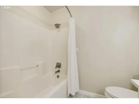 8319 NE 316th Street La Center WA 98629