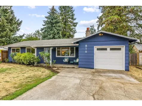 816 Se 153rd Avenue Portland OR 97233