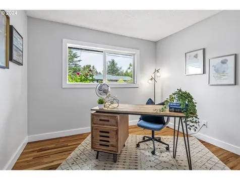816 Se 153rd Avenue Portland OR 97233