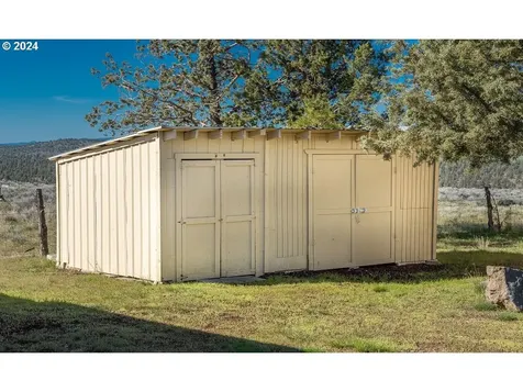 8205 Sw Sand Ridge Road Terrebonne OR 97760