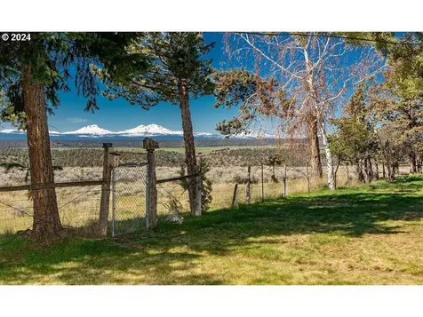 8205 Sw Sand Ridge Road Terrebonne OR 97760