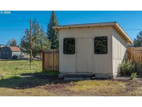 8205 Sw Sand Ridge Road Terrebonne OR 97760