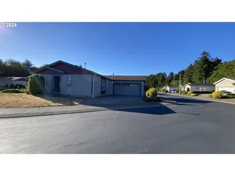 4289 Se Heron Loop Lincoln City OR 97367